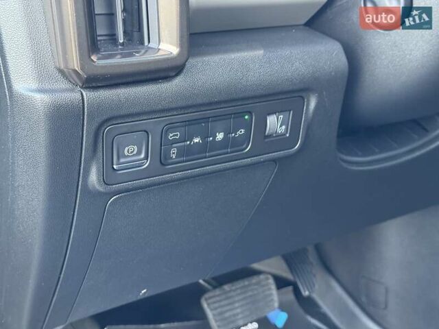 Зеленый ДжиЭмСи Hummer EV SUV, объемом двигателя 0 л и пробегом 10 тыс. км за 95900 $, фото 15 на Automoto.ua