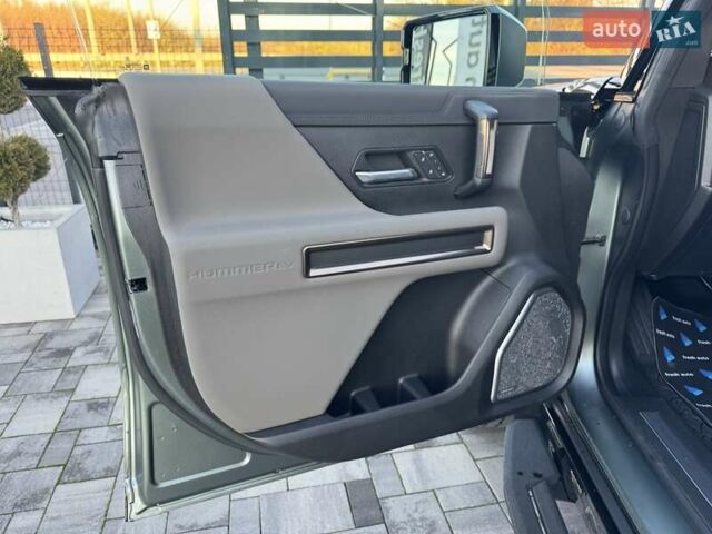 Зеленый ДжиЭмСи Hummer EV SUV, объемом двигателя 0 л и пробегом 10 тыс. км за 95900 $, фото 13 на Automoto.ua