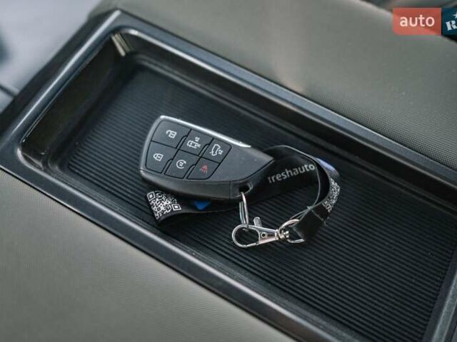 Зеленый ДжиЭмСи Hummer EV SUV, объемом двигателя 0 л и пробегом 10 тыс. км за 99900 $, фото 13 на Automoto.ua