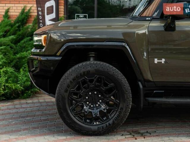 Зелений ДжіЕмСі Hummer EV SUV, об'ємом двигуна 0 л та пробігом 1 тис. км за 115000 $, фото 2 на Automoto.ua