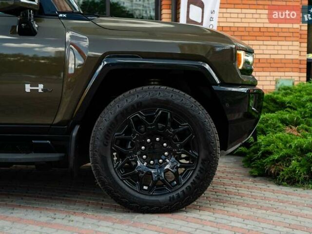 Зелений ДжіЕмСі Hummer EV SUV, об'ємом двигуна 0 л та пробігом 1 тис. км за 115000 $, фото 17 на Automoto.ua
