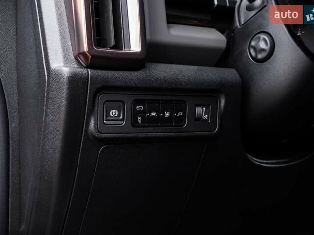 Зелений ДжіЕмСі Hummer EV SUV, об'ємом двигуна 0 л та пробігом 1 тис. км за 115000 $, фото 32 на Automoto.ua