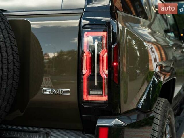 Зелений ДжіЕмСі Hummer EV SUV, об'ємом двигуна 0 л та пробігом 1 тис. км за 115000 $, фото 11 на Automoto.ua