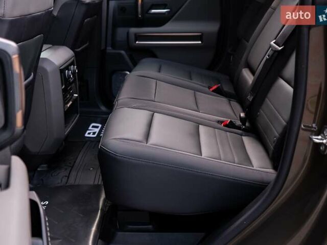 Зелений ДжіЕмСі Hummer EV SUV, об'ємом двигуна 0 л та пробігом 1 тис. км за 115000 $, фото 46 на Automoto.ua
