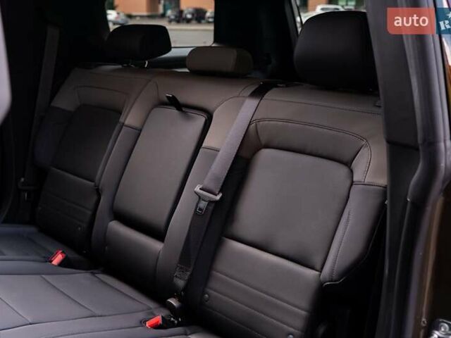 Зелений ДжіЕмСі Hummer EV SUV, об'ємом двигуна 0 л та пробігом 1 тис. км за 115000 $, фото 48 на Automoto.ua