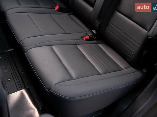 Зелений ДжіЕмСі Hummer EV SUV, об'ємом двигуна 0 л та пробігом 1 тис. км за 115000 $, фото 49 на Automoto.ua