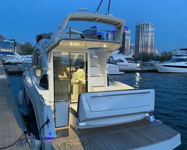 Сірий Галеон 300, об'ємом двигуна 15 л та пробігом 150 тис. км за 187105 $, фото 3 на Automoto.ua