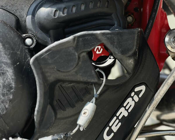 Червоний Гас гас EC 300, об'ємом двигуна 0.3 л та пробігом 295 тис. км за 7500 $, фото 6 на Automoto.ua