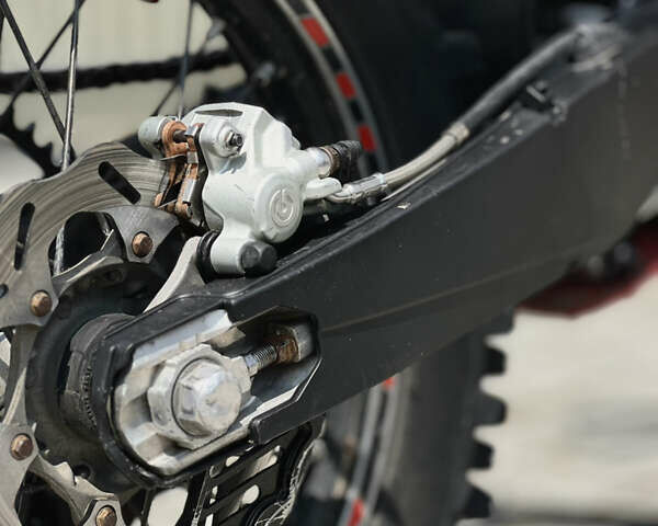 Червоний Гас гас EC 300, об'ємом двигуна 0.3 л та пробігом 295 тис. км за 7500 $, фото 8 на Automoto.ua