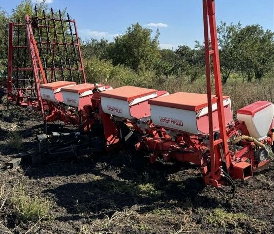 Красный Гаспардо СП 8, объемом двигателя 0 л и пробегом 0 тыс. км за 15000 $, фото 6 на Automoto.ua