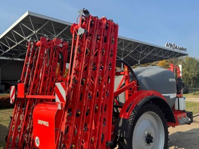 Красный Гаспардо Другая, объемом двигателя 0 л и пробегом 0 тыс. км за 58139 $, фото 4 на Automoto.ua