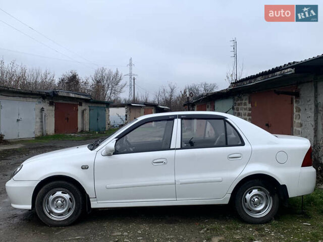 Белый Джили ЦК-2, объемом двигателя 1.5 л и пробегом 71 тыс. км за 2999 $, фото 1 на Automoto.ua