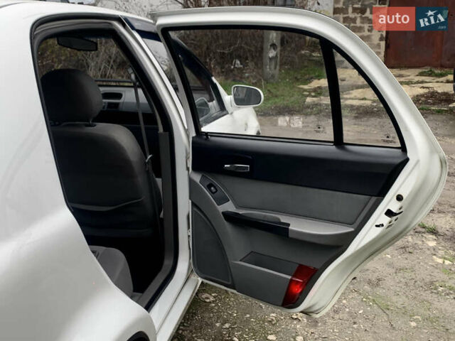 Белый Джили ЦК-2, объемом двигателя 1.5 л и пробегом 71 тыс. км за 2999 $, фото 18 на Automoto.ua