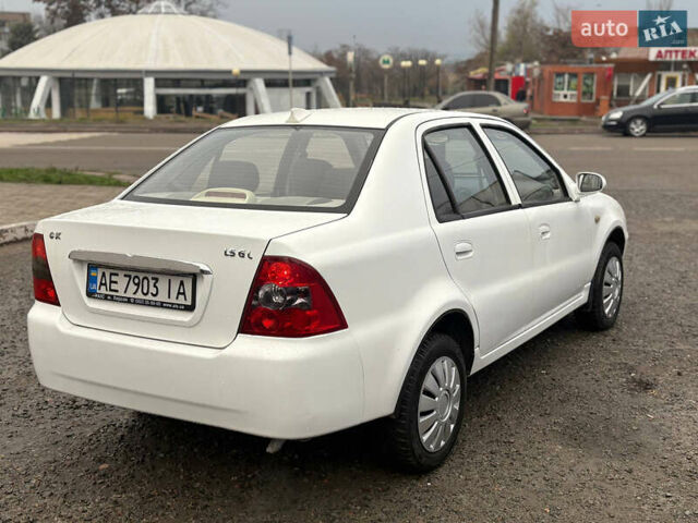 Білий Джилі ЦК-2, об'ємом двигуна 1.5 л та пробігом 180 тис. км за 2300 $, фото 5 на Automoto.ua