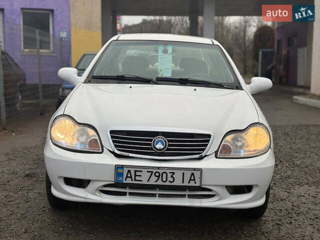 Білий Джилі ЦК-2, об'ємом двигуна 1.5 л та пробігом 180 тис. км за 2300 $, фото 1 на Automoto.ua