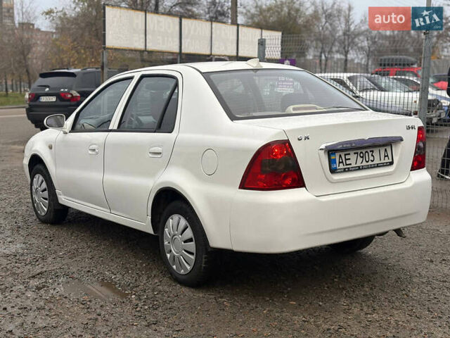 Білий Джилі ЦК-2, об'ємом двигуна 1.5 л та пробігом 180 тис. км за 2300 $, фото 4 на Automoto.ua