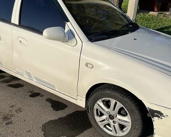 Білий Джилі ЦК-2, об'ємом двигуна 1.5 л та пробігом 256 тис. км за 1600 $, фото 3 на Automoto.ua