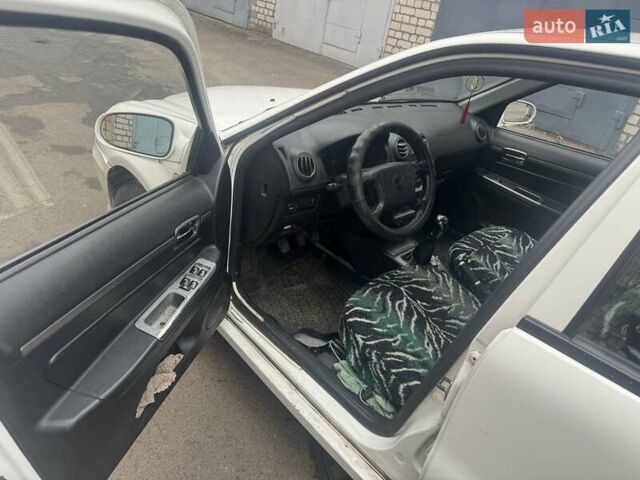 Белый Джили ЦК-2, объемом двигателя 1.5 л и пробегом 104 тыс. км за 2650 $, фото 5 на Automoto.ua