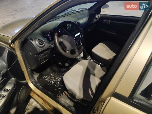 Бежевый Джили ЦК-2, объемом двигателя 1.5 л и пробегом 175 тыс. км за 780 $, фото 3 на Automoto.ua