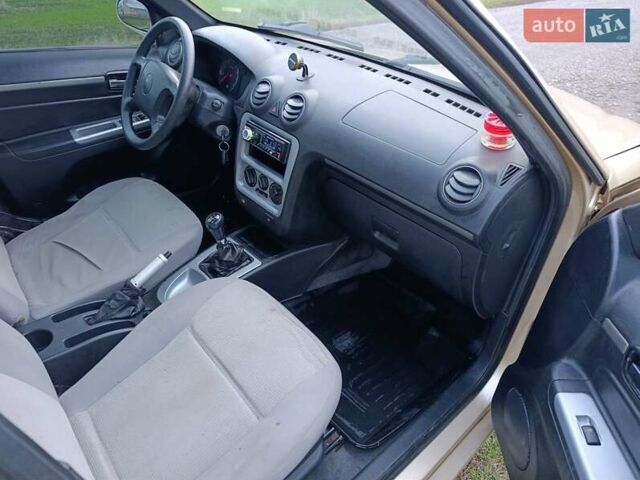 Желтый Джили ЦК-2, объемом двигателя 1.5 л и пробегом 230 тыс. км за 1299 $, фото 16 на Automoto.ua