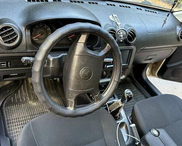 Джили ЦК-2 2014 в Одессе на Automoto.ua Желтый Джили ЦК-2, объемом двигателя 1.5 л и пробегом 95 тыс. км за 2300 $, фото 6 на Automoto.ua