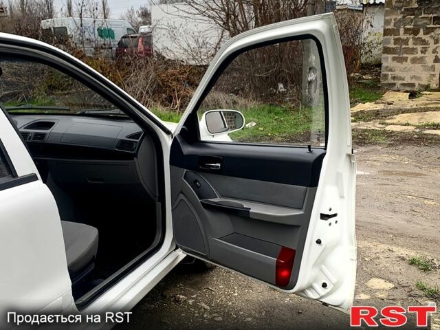 Белый Джили ЦК, объемом двигателя 1.5 л и пробегом 0 тыс. км за 2999 $, фото 10 на Automoto.ua