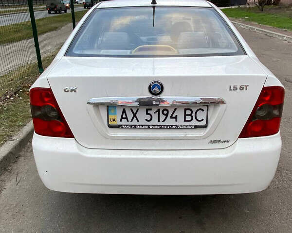 Белый Джили ЦК, объемом двигателя 1.5 л и пробегом 138 тыс. км за 2100 $, фото 1 на Automoto.ua