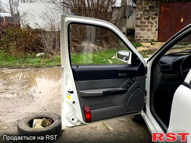 Белый Джили ЦК, объемом двигателя 1.5 л и пробегом 0 тыс. км за 2999 $, фото 8 на Automoto.ua