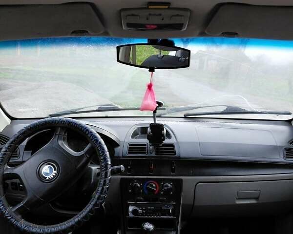 Белый Джили ЦК, объемом двигателя 1.3 л и пробегом 230 тыс. км за 1539 $, фото 2 на Automoto.ua