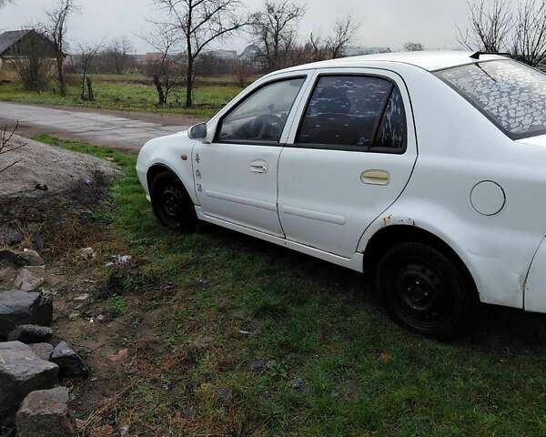 Белый Джили ЦК, объемом двигателя 1.3 л и пробегом 230 тыс. км за 1539 $, фото 1 на Automoto.ua