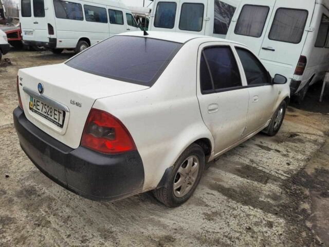 Білий Джилі ЦК, об'ємом двигуна 1.5 л та пробігом 139 тис. км за 1000 $, фото 5 на Automoto.ua