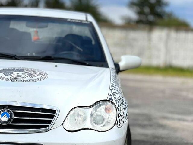 Джилі ЦК 2011 у Червоноград на Automoto.ua Білий Джилі ЦК, об'ємом двигуна 1.5 л та пробігом 275 тис. км за 1900 $, фото 1 на Automoto.ua