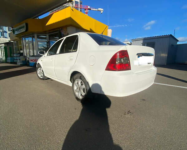 Білий Джилі ЦК, об'ємом двигуна 1.5 л та пробігом 182 тис. км за 3300 $, фото 2 на Automoto.ua