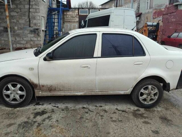 Білий Джилі ЦК, об'ємом двигуна 1.5 л та пробігом 139 тис. км за 1000 $, фото 12 на Automoto.ua