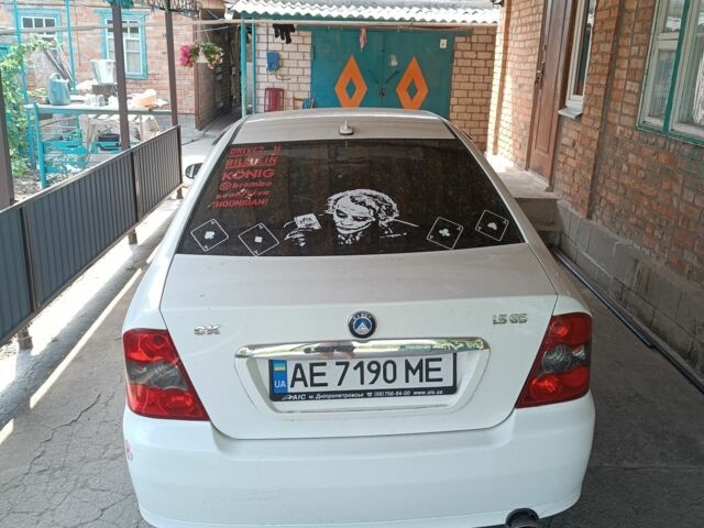 Білий Джилі ЦК, об'ємом двигуна 1.5 л та пробігом 90 тис. км за 2700 $, фото 1 на Automoto.ua