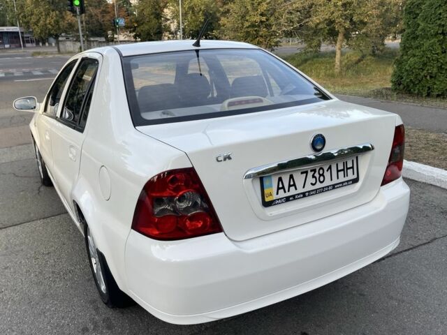 Белый Джили ЦК, объемом двигателя 1.5 л и пробегом 120 тыс. км за 2300 $, фото 4 на Automoto.ua