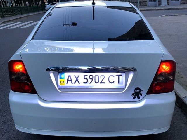 Джили ЦК 2012 в Харькове на Automoto.ua Белый Джили ЦК, объемом двигателя 1.5 л и пробегом 110 тыс. км за 1700 $, фото 3 на Automoto.ua
