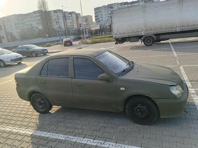 Белый Джили ЦК, объемом двигателя 1.5 л и пробегом 300 тыс. км за 950 $, фото 3 на Automoto.ua