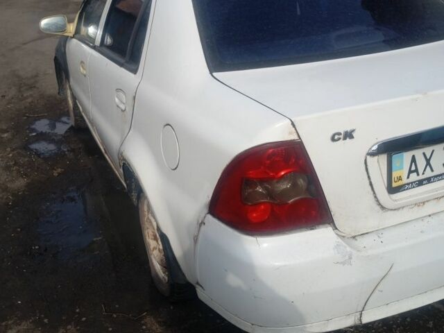 Білий Джилі ЦК, об'ємом двигуна 1 л та пробігом 120 тис. км за 565 $, фото 2 на Automoto.ua