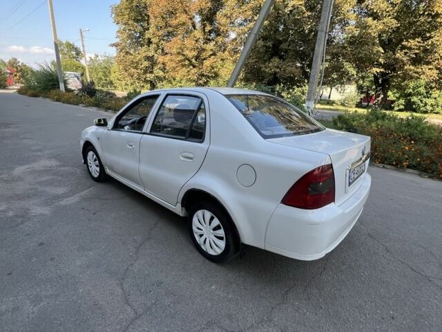 Белый Джили ЦК, объемом двигателя 1.5 л и пробегом 210 тыс. км за 1799 $, фото 2 на Automoto.ua