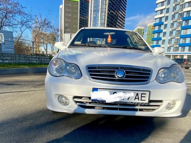 Білий Джилі ЦК, об'ємом двигуна 1.5 л та пробігом 185 тис. км за 3300 $, фото 1 на Automoto.ua