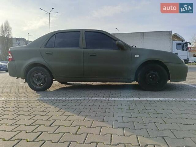 Белый Джили ЦК, объемом двигателя 1.5 л и пробегом 300 тыс. км за 950 $, фото 3 на Automoto.ua