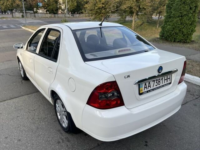 Белый Джили ЦК, объемом двигателя 1.5 л и пробегом 120 тыс. км за 2300 $, фото 3 на Automoto.ua