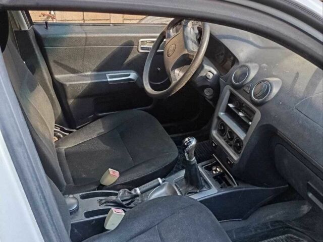 Білий Джилі ЦК, об'ємом двигуна 1.5 л та пробігом 67 тис. км за 1999 $, фото 4 на Automoto.ua