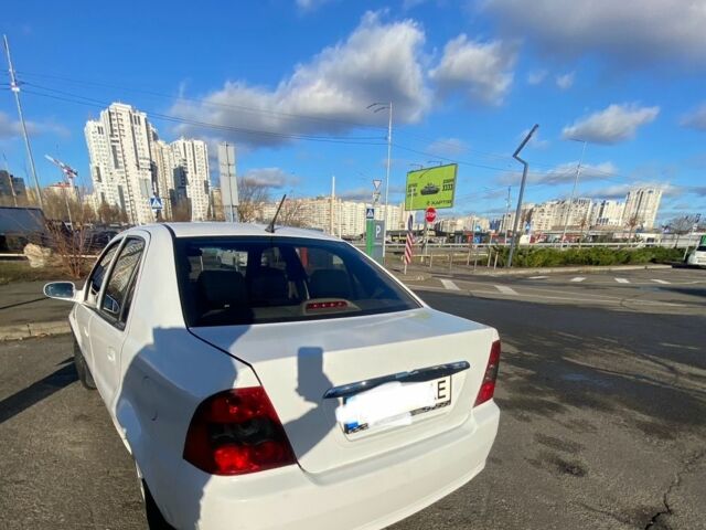 Білий Джилі ЦК, об'ємом двигуна 1.5 л та пробігом 185 тис. км за 3300 $, фото 4 на Automoto.ua