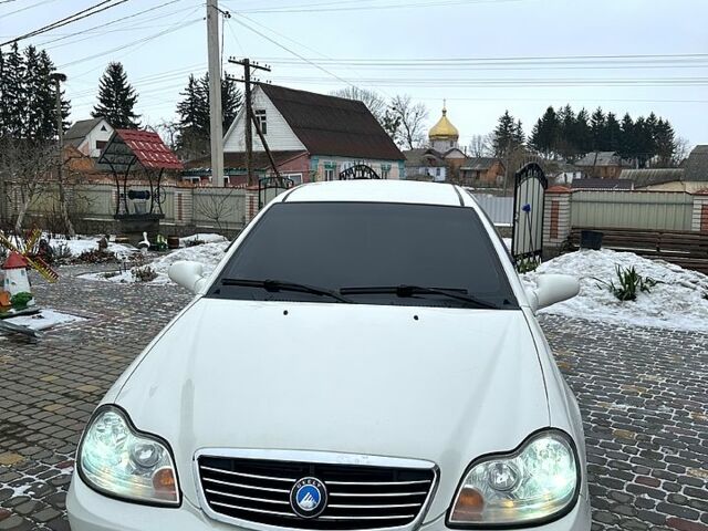 Белый Джили ЦК, объемом двигателя 1.5 л и пробегом 690 тыс. км за 3200 $, фото 2 на Automoto.ua