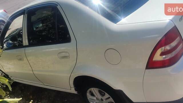 Белый Джили ЦК, объемом двигателя 1.5 л и пробегом 98 тыс. км за 3200 $, фото 16 на Automoto.ua