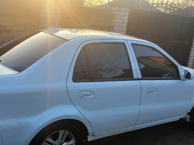 Белый Джили ЦК, объемом двигателя 1.5 л и пробегом 140 тыс. км за 3000 $, фото 2 на Automoto.ua