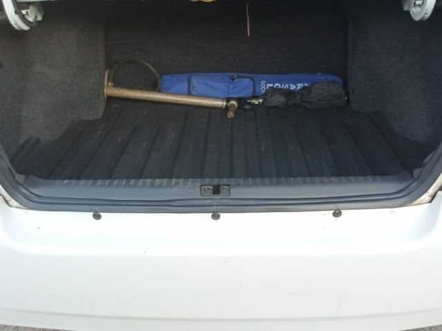 Джили ЦК 2013 в Одессе на Automoto.ua Белый Джили ЦК, объемом двигателя 1.5 л и пробегом 126 тыс. км за 2900 $, фото 11 на Automoto.ua