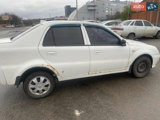Белый Джили ЦК, объемом двигателя 1.5 л и пробегом 140 тыс. км за 1500 $, фото 3 на Automoto.ua